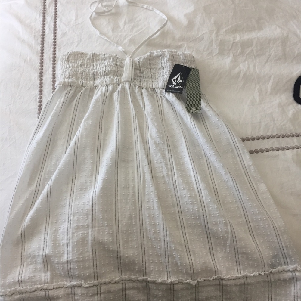 NWT Volcom White Sleeveless Top